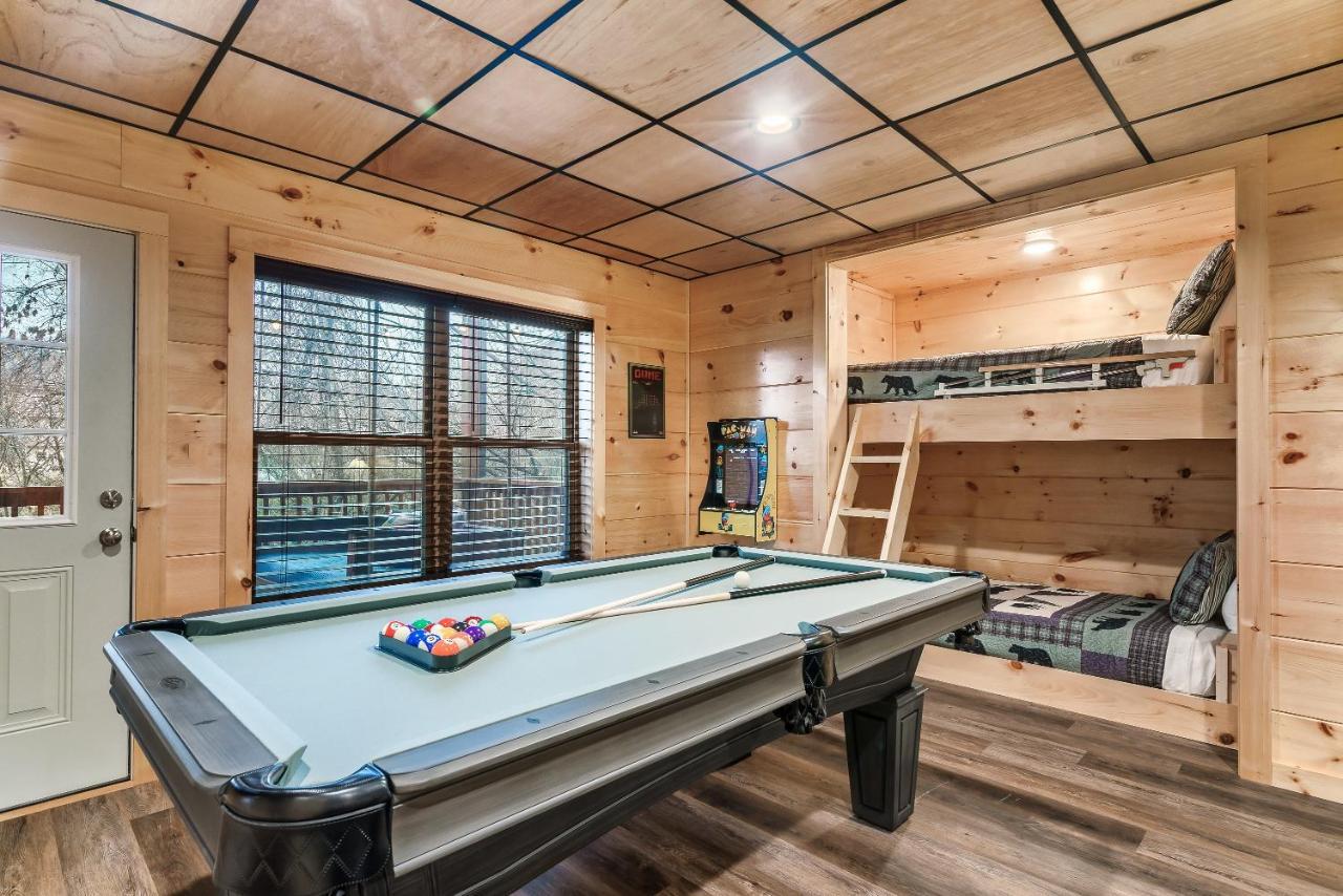 Mountains R Calling, Cozy Hideaway, King Beds, Hot-Tub, Arcade, Ev Ready Pigeon Forge Ngoại thất bức ảnh