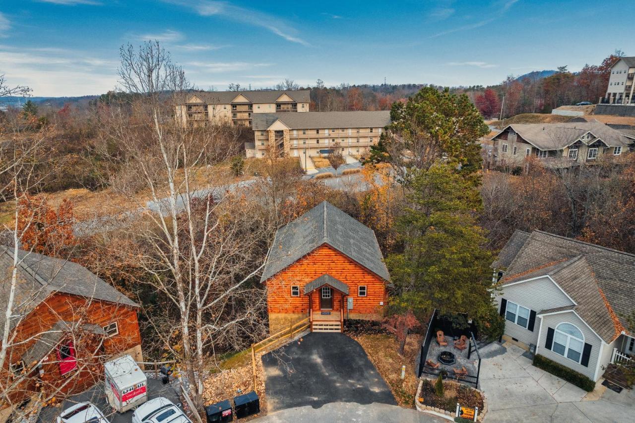 Mountains R Calling, Cozy Hideaway, King Beds, Hot-Tub, Arcade, Ev Ready Pigeon Forge Ngoại thất bức ảnh
