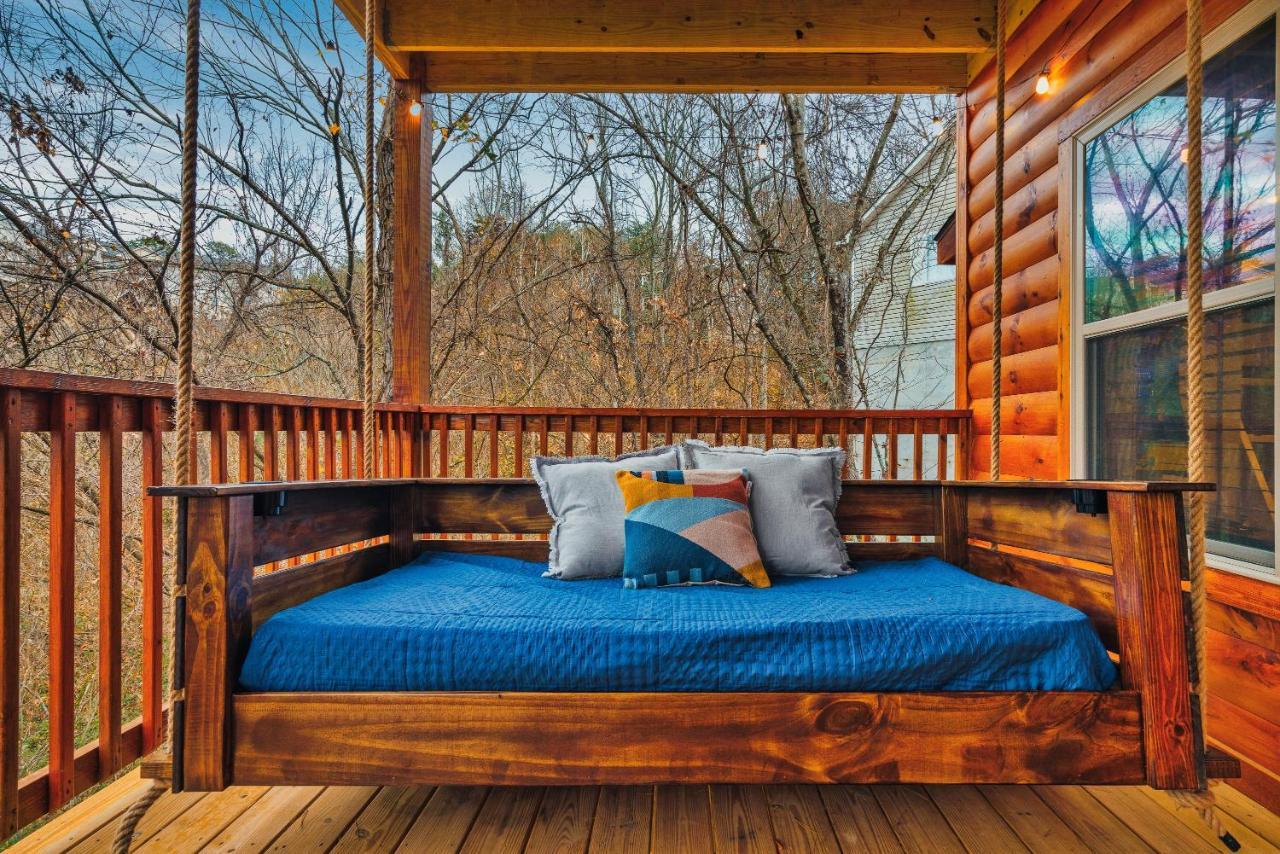 Mountains R Calling, Cozy Hideaway, King Beds, Hot-Tub, Arcade, Ev Ready Pigeon Forge Ngoại thất bức ảnh