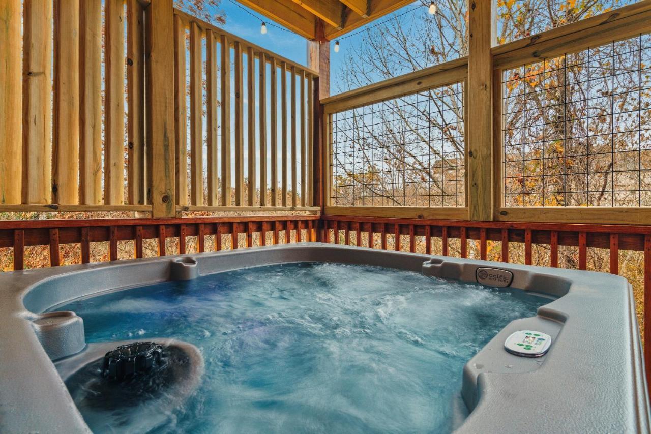 Mountains R Calling, Cozy Hideaway, King Beds, Hot-Tub, Arcade, Ev Ready Pigeon Forge Ngoại thất bức ảnh