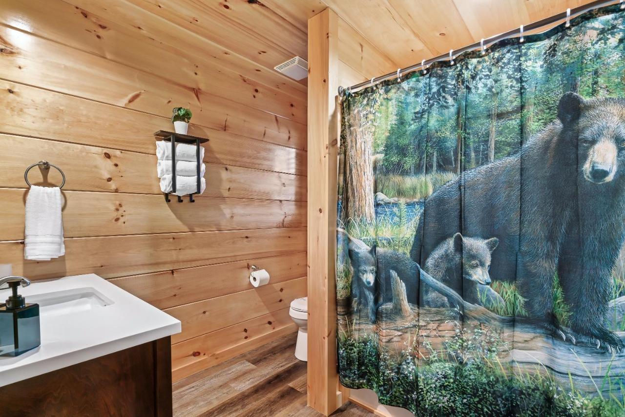 Mountains R Calling, Cozy Hideaway, King Beds, Hot-Tub, Arcade, Ev Ready Pigeon Forge Ngoại thất bức ảnh